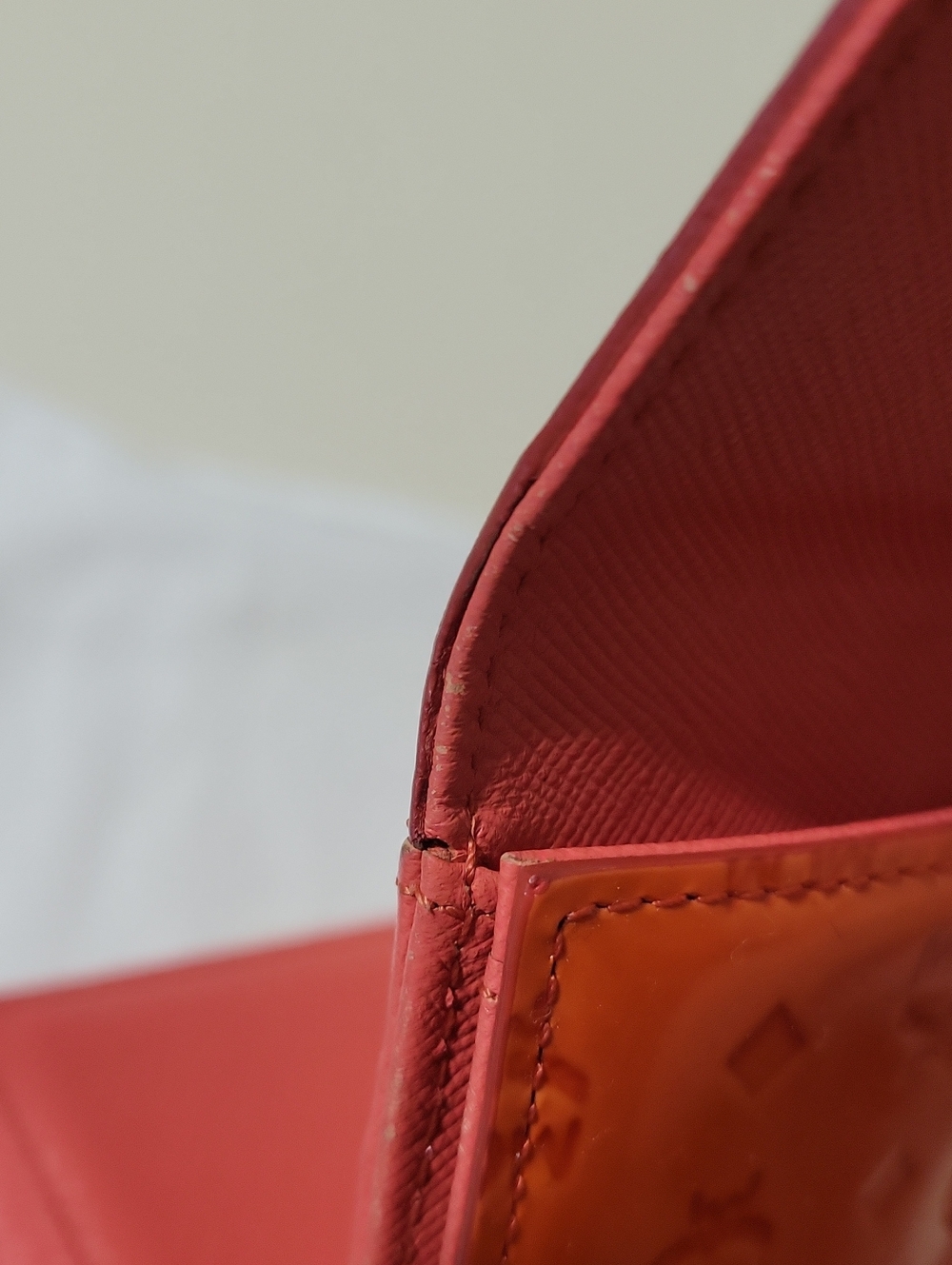 Authentic MCM compact wallet. - Picture 13 of 14